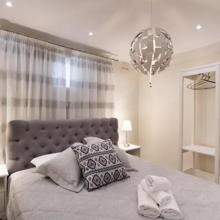 بيت للعطل Rosa's House Lefkada Av نِكيانا